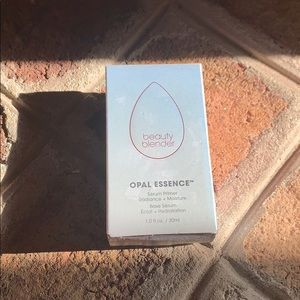 Beauty Blender Opal Essence Serum Primer